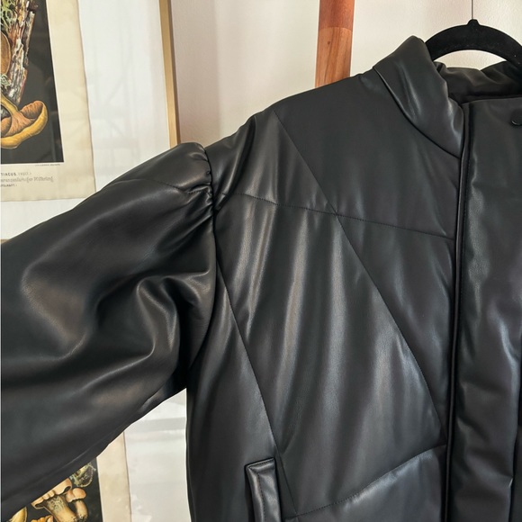 • Sea New York Vegan Leather Puffer Coat • - Picture 3 of 4